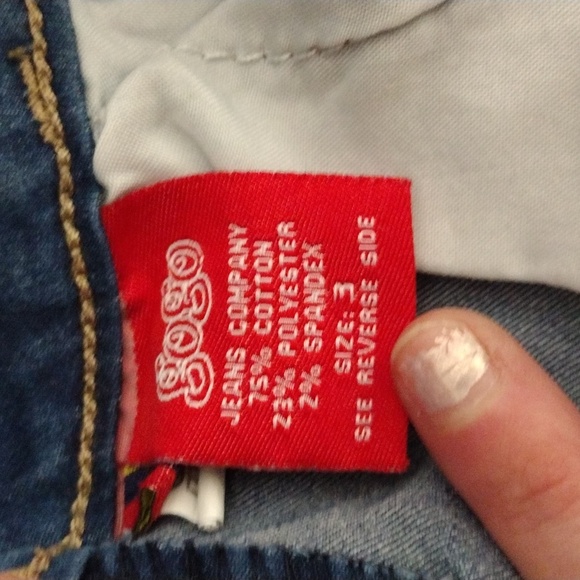 Gogo Jean shorts - Picture 2 of 6